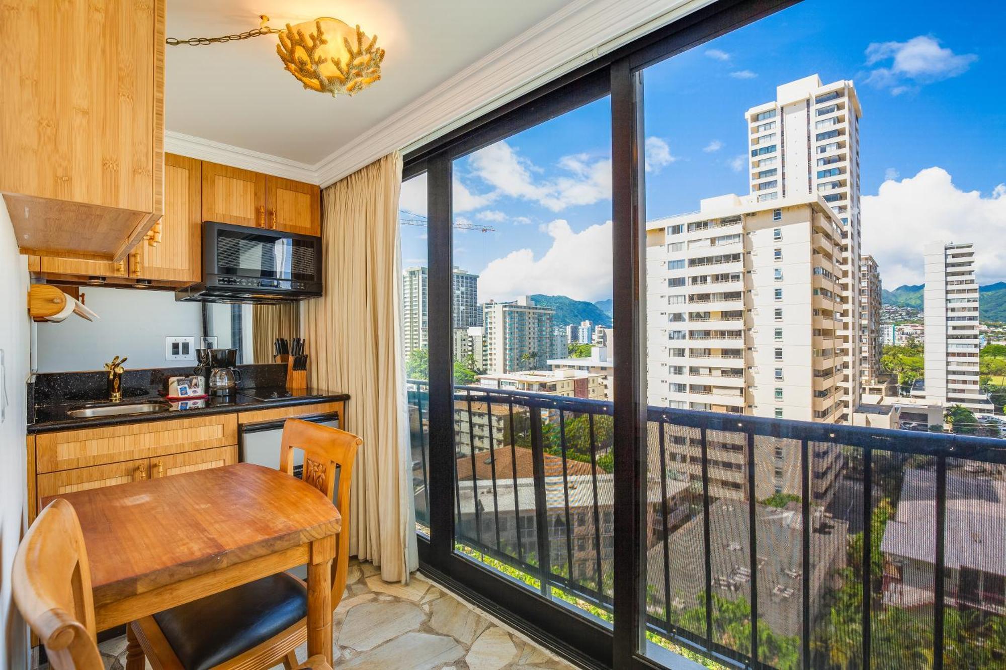 Castle Bamboo Waikiki Hotel Honolulu Exterior foto
